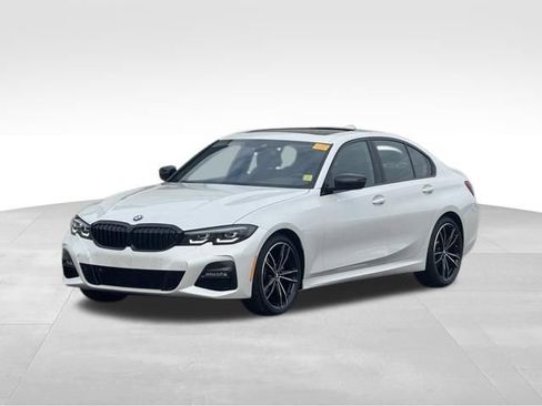 Certified 2022 BMW 330i xDrive Sedan w/ M Sport Package image 1