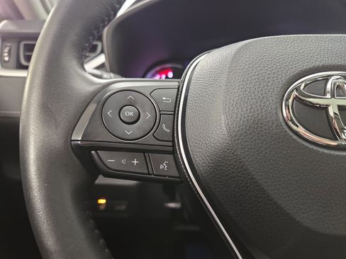 Used 2019 Toyota RAV4 Limited image 15