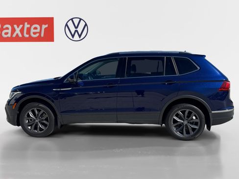 Certified 2022 Volkswagen Tiguan SE image 9