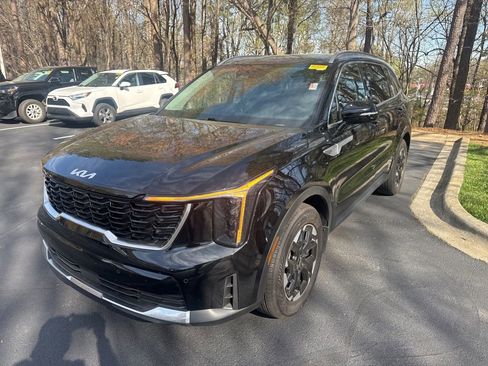 Used 2024 Kia Sorento S w/ Panoramic Sunroof Package image 15