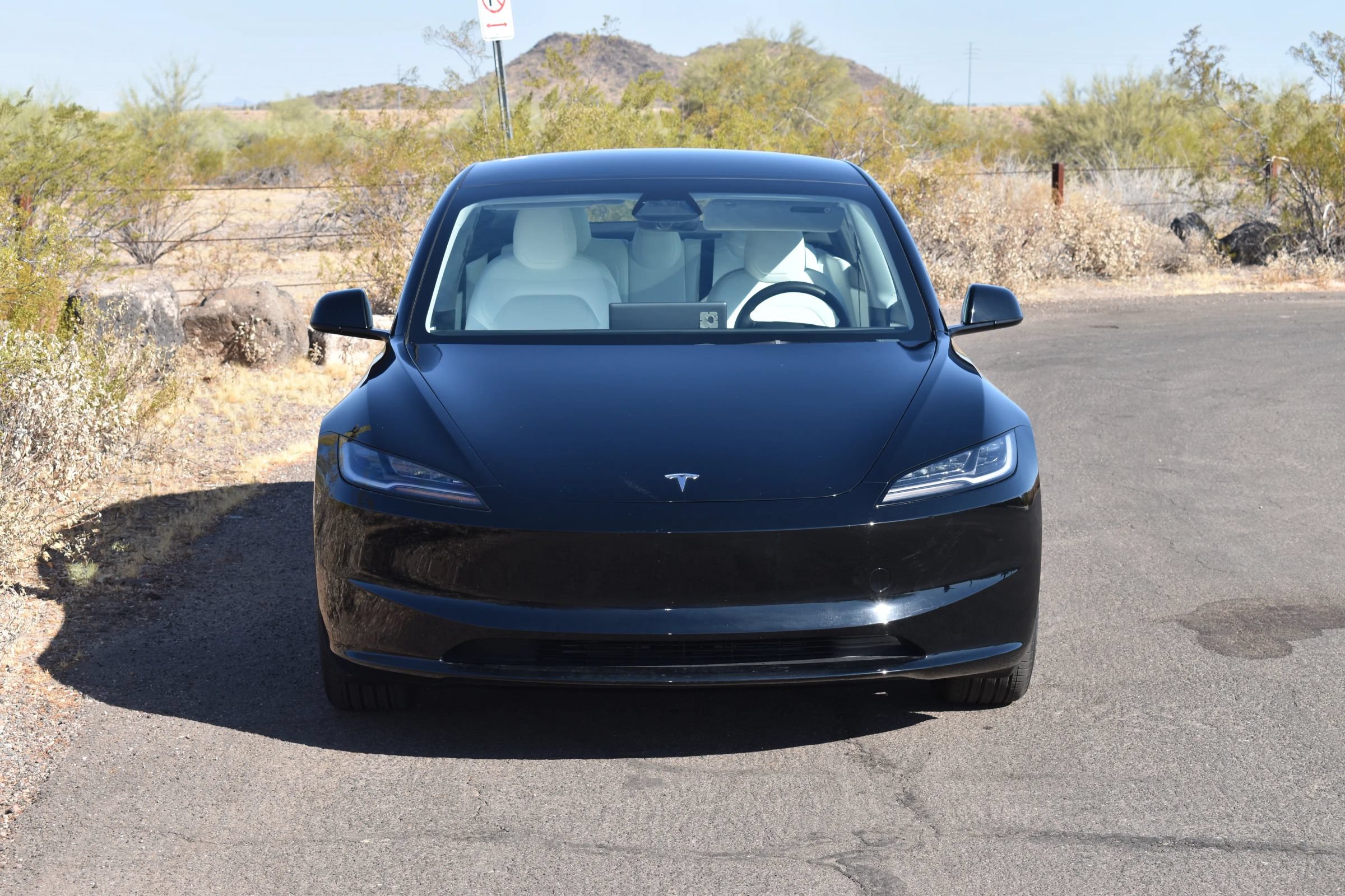 Used 2025 Tesla Model 3 RWD image 2