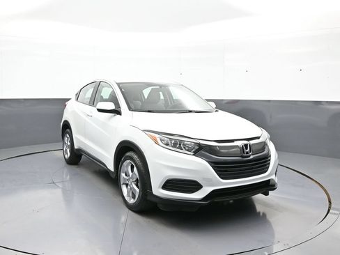 Certified 2022 Honda HR-V LX image 3