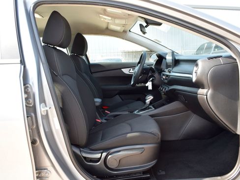 Used 2023 Kia Forte LXS FWD image 23