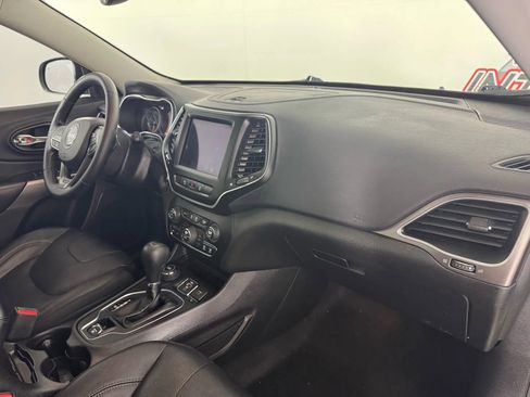 Used 2021 Jeep Cherokee Latitude Lux w/ Sun & Sound Group image 12