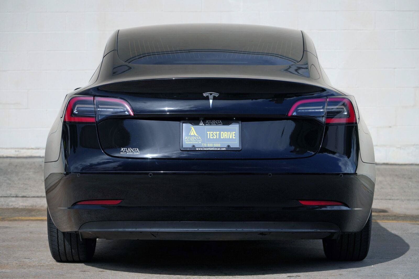 Used 2018 Tesla Model 3 Long Range RWD image 11