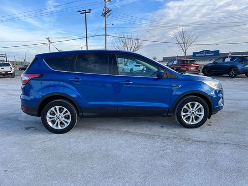 Used 2017 Ford Escape SE w/ SE Cold Weather Package image 7