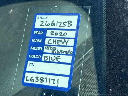 Used 2020 Chevrolet Silverado 1500 LT AWD/4WD image 9