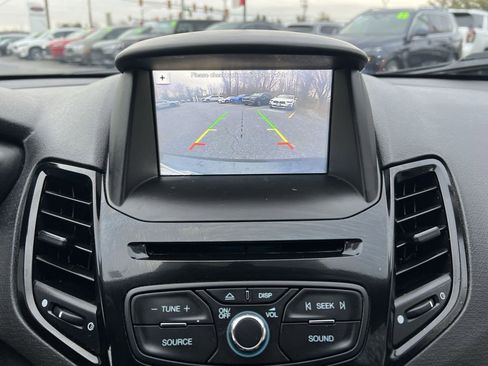 Used 2019 Ford Fiesta SE w/ Equipment Group 201A image 18