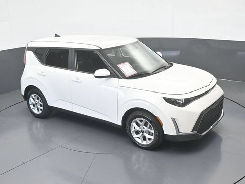 Used 2024 Kia Soul LX w/ Option Group 015 FWD image 49