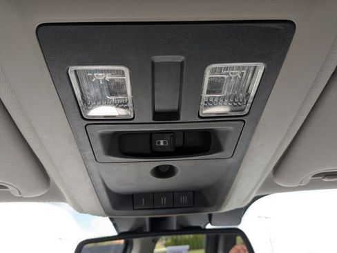 Used 2016 RAM 1500 Laramie w/ Convenience Group AWD/4WD image 32