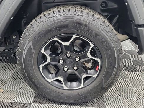 Used 2021 Jeep Wrangler Unlimited Sport AWD/4WD image 9
