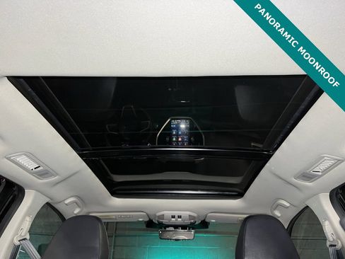 Used 2024 Subaru Ascent Touring image 5