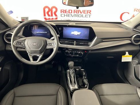 New 2026 Chevrolet Trax ACTIV w/ Driver Confidence Package FWD image 12