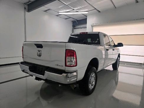 Used 2022 RAM 2500 Tradesman w/ Chrome Appearance Group AWD/4WD image 10
