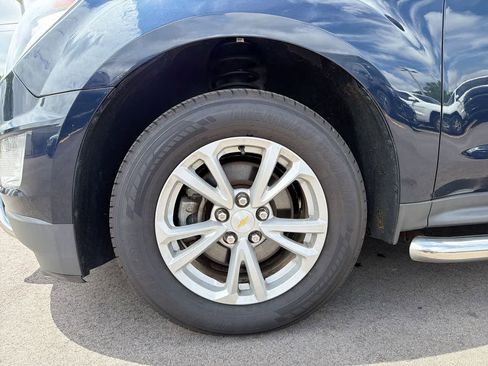 Used 2017 Chevrolet Equinox LT FWD image 19