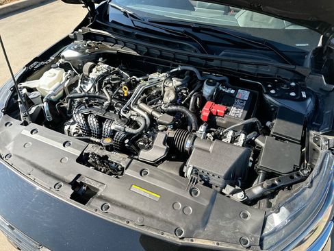 Used 2025 Nissan Altima 2.5 SV image 22