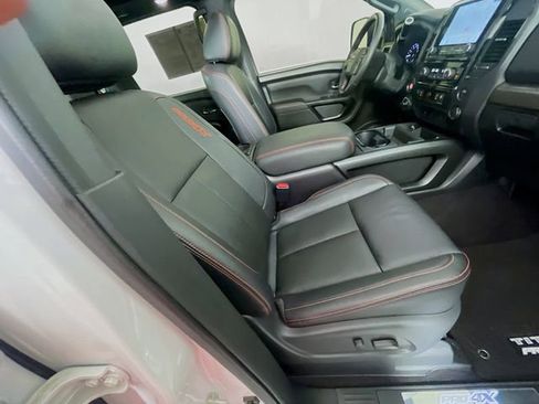 Used 2023 Nissan Titan PRO-4X w/ Pro-4x Convenience Package AWD/4WD image 31