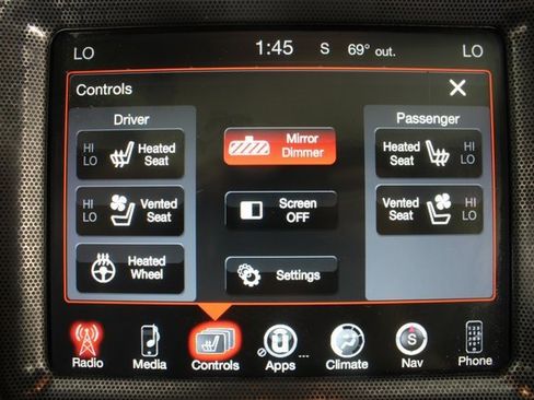 Used 2016 Dodge Challenger R/T Plus image 7