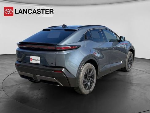 Certified 2026 Toyota C-HR AWD/4WD image 7