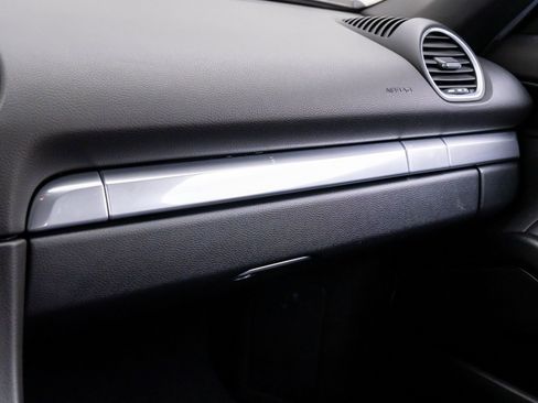 Used 2017 Porsche 718 Boxster image 27