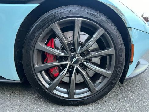 Used 2018 Aston Martin DB11 V12 image 24