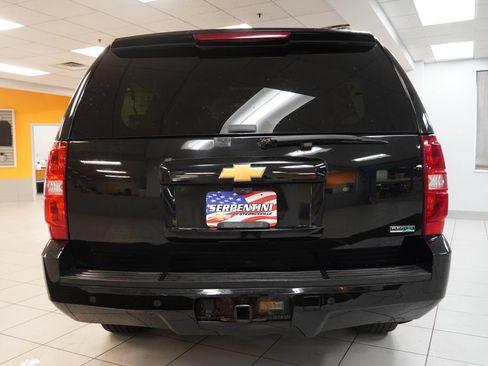 Used 2012 Chevrolet Suburban LT AWD/4WD image 11