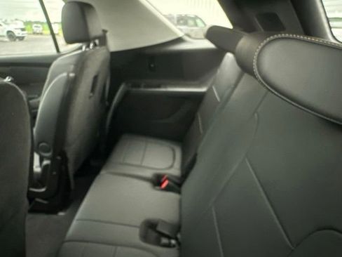 Used 2019 Chevrolet Traverse Premier w/ Redline Edition AWD/4WD image 18