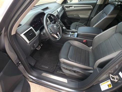 Used 2023 Volkswagen Atlas SEL Premium AWD/4WD image 13