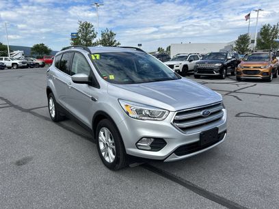 Used 2017 Ford Escape SE w/ SE Leather Comfort Package