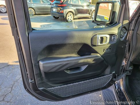 Used 2021 Jeep Gladiator Overland w/ Popular Equipment Package image 27