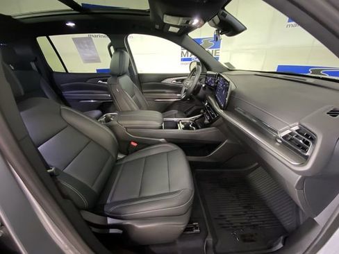 Certified 2026 Chevrolet Traverse LT w/ Sun and Wheel Package FWD image 34