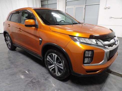 Used 2020 Mitsubishi Outlander Sport AWD image 2