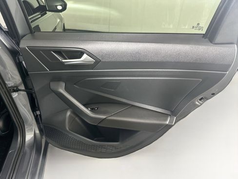 Used 2023 Volkswagen Jetta SE w/ Panoramic Sunroof Package image 29