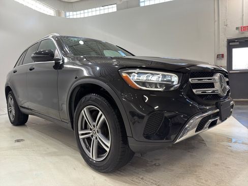 Used 2021 Mercedes-Benz GLC 300 4MATIC image 10