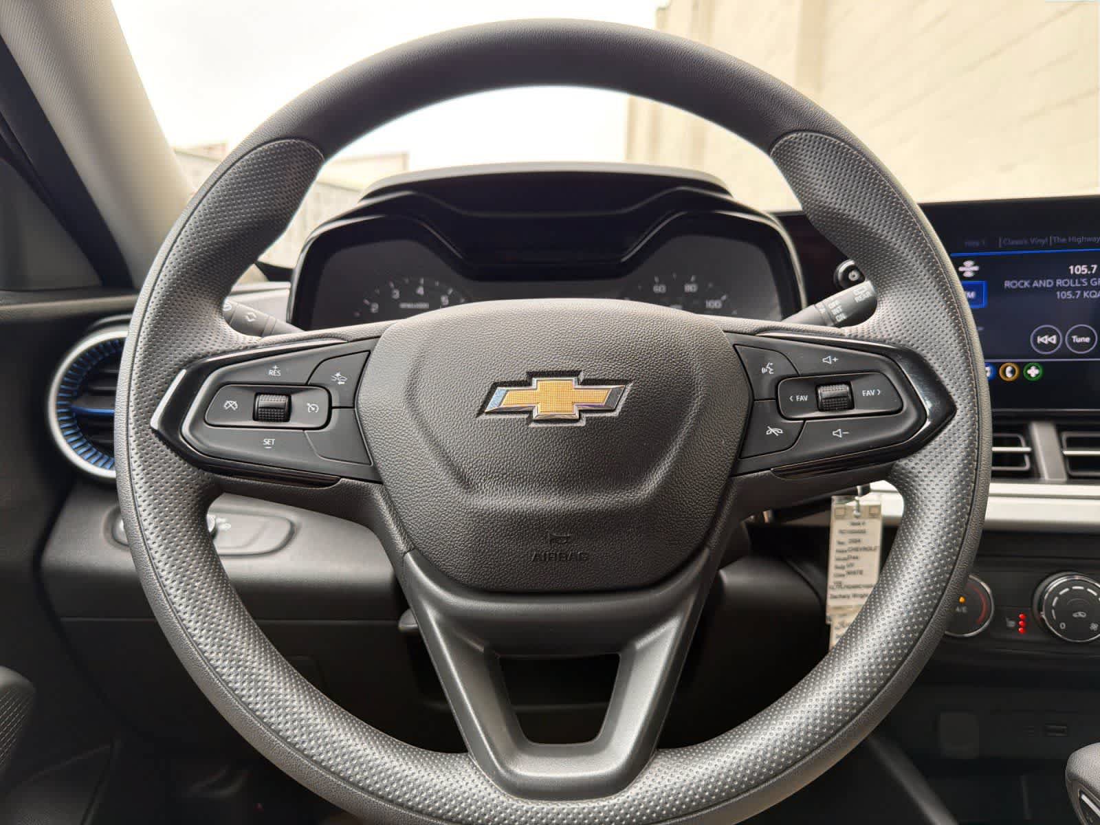 Used 2024 Chevrolet Trax LS w/ LS Convenience Package FWD image 22