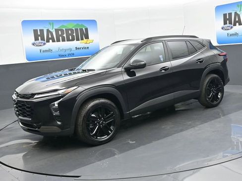 New 2026 Chevrolet Trax ACTIV w/ Driver Confidence Package image 1