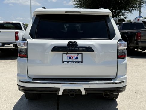 Used 2019 Toyota 4Runner Limited RWD image 6