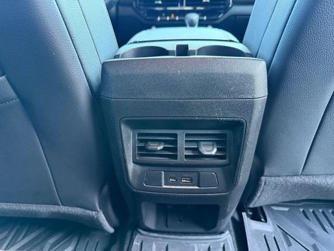 Used 2024 GMC Canyon Denali AWD/4WD image 38