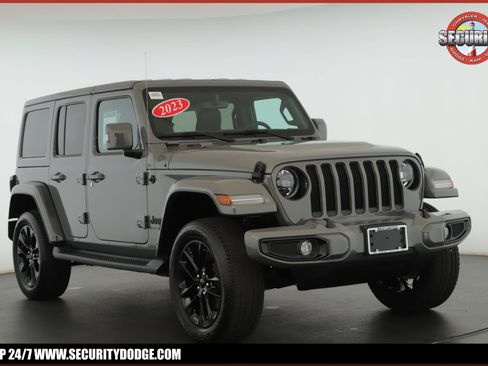Used 2023 Jeep Wrangler Unlimited Sahara AWD/4WD image 1