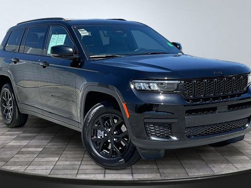 Certified 2024 Jeep Grand Cherokee L Laredo AWD/4WD image 38