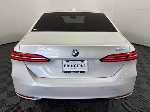 Certified 2025 BMW 530i w/ Premium Package RWD image 6