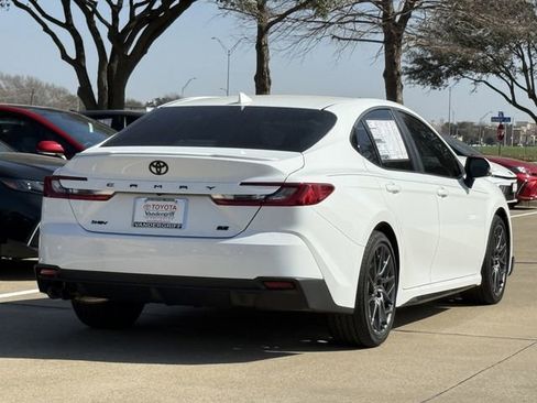New 2026 Toyota Camry SE image 4