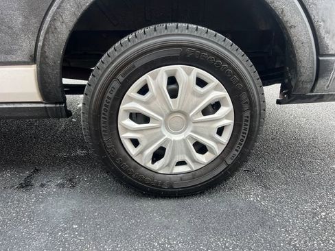 Used 2022 Ford Transit 350 XLT image 8