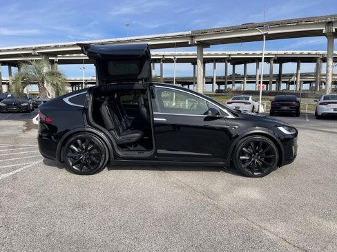 Used 2018 Tesla Model X 100D image 49