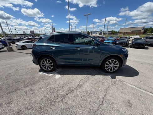 Used 2024 Buick Encore GX Avenir AWD/4WD image 6