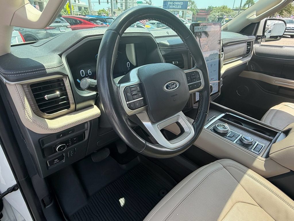 Used 2023 Ford Expedition Max Limited AWD/4WD image 9