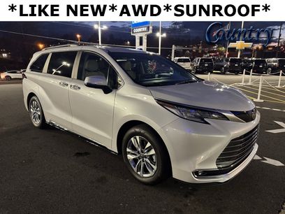 Used 2025 Toyota Sienna Limited