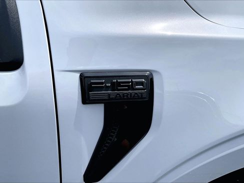 Used 2025 Ford F150 Lariat AWD/4WD image 8
