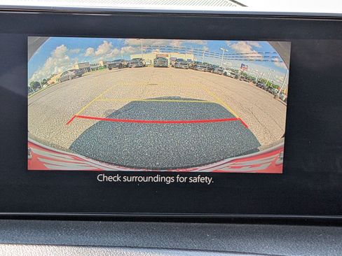 Used 2024 MAZDA MAZDA3 s FWD image 25
