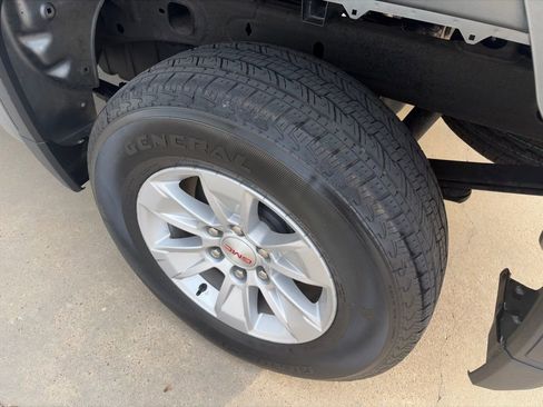 Used 2023 GMC Sierra 1500 Pro w/ Convenience Package image 7